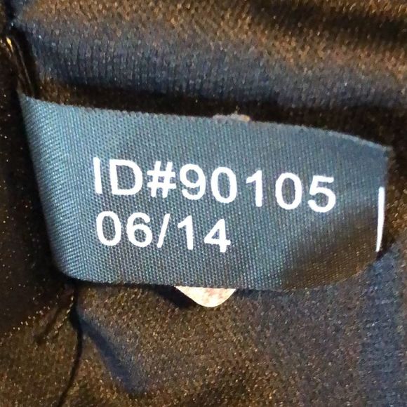 Express Med. Women's Sequin Mini Skirt Sparkle Geometric Pattern Lines Stretchy - Picture 15 of 15